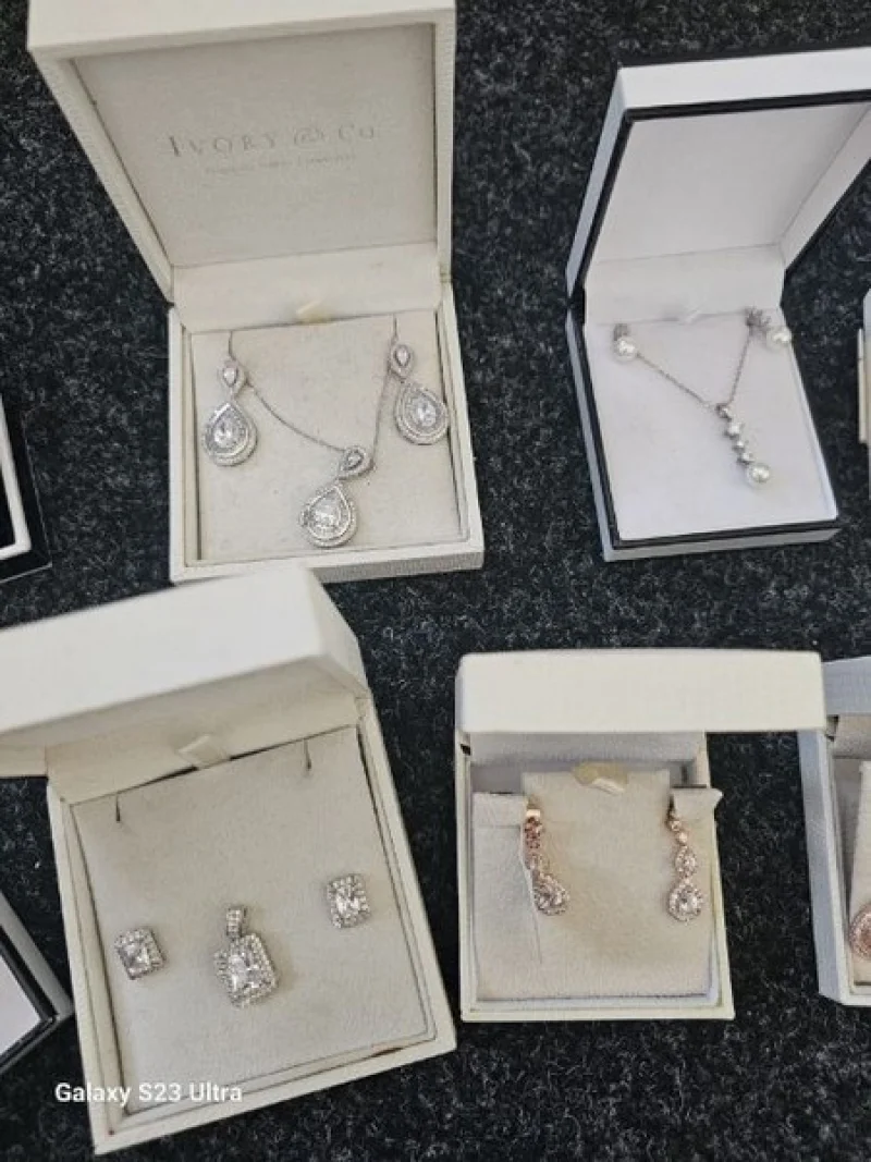 JPS Chartered Surveyors - Contents of a Bridal Boutique Auction | Wedding Dresses, Veils, Accessories, Bridesmaids Dresses & Shoes - Auction Image 5